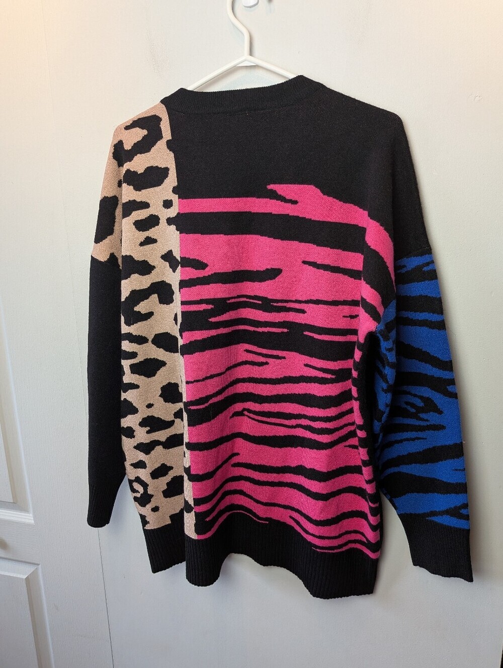 TORRID Plus Size Women Sweater Crewneck Size 0 = Size 12 Or Large Zebra Leopard - Picture 12 of 15
